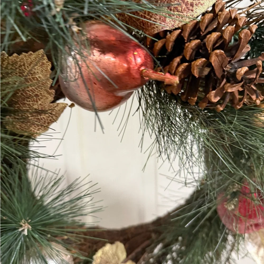 Festive Holiday Wreath with Red and Gold Accents